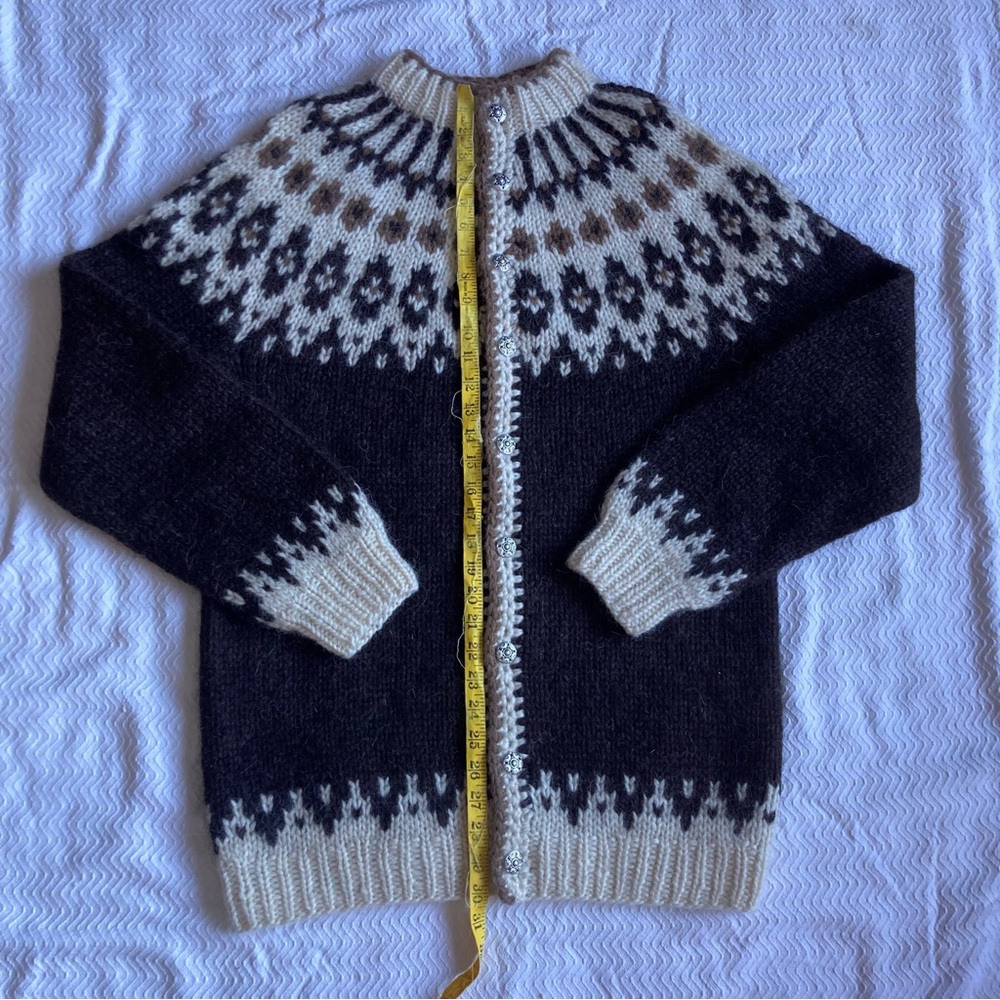 Vintage Hilda Ltd Icelandic wool Lopi Lopapeysa sweater